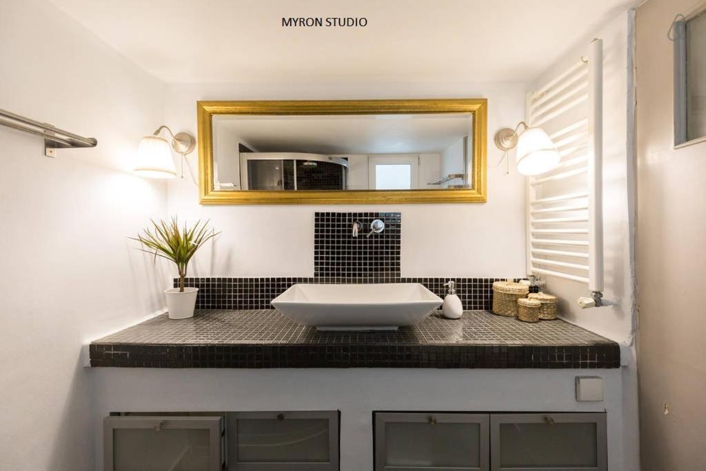 Myron Apartments Athen Exterior foto